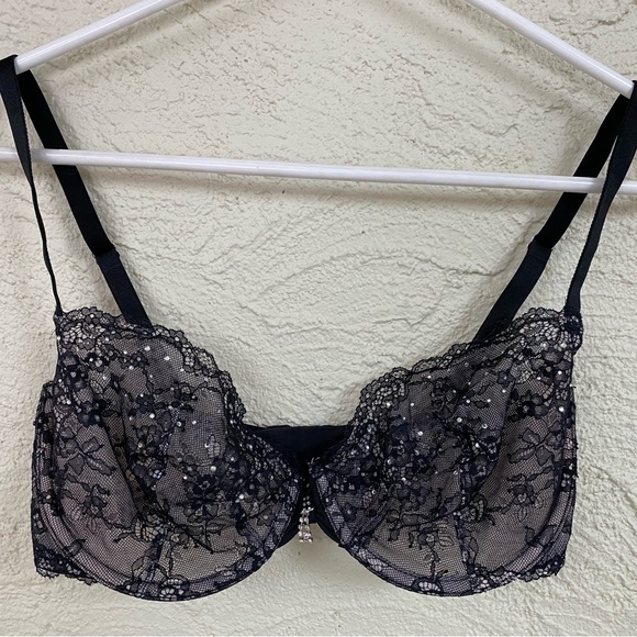 Victoria’s Secret embellished unlined demi bra. 34DD. Black lace with shine! - Picture 2 of 5